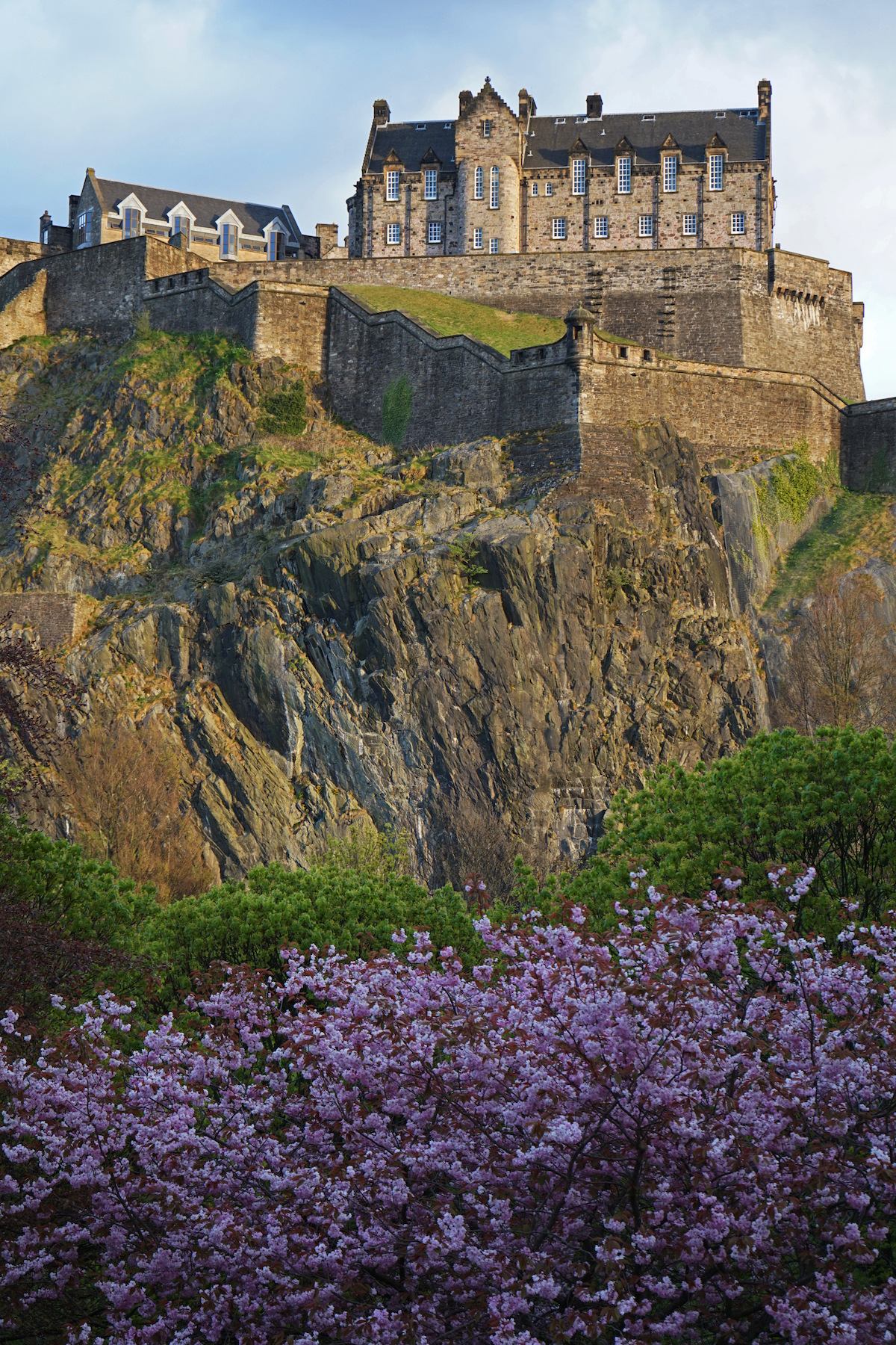 Edinburgh Castle_Rachel's Stylish Life_1
